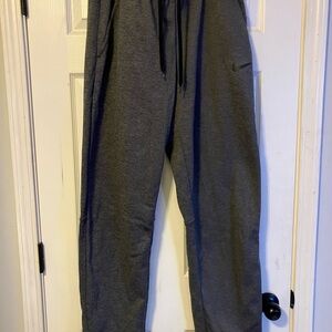 Nike Therma Dri-Fit Gray Mens XLT Sweatpants NWT!